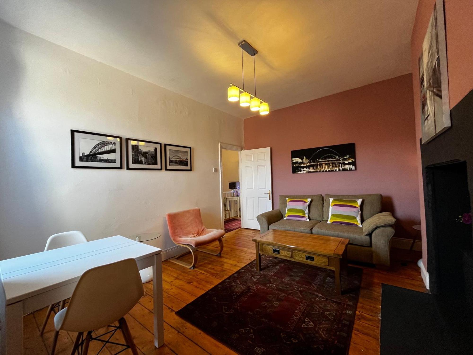 Guest house Large, Comfy Close To Centre - Newcastle upon Tyne